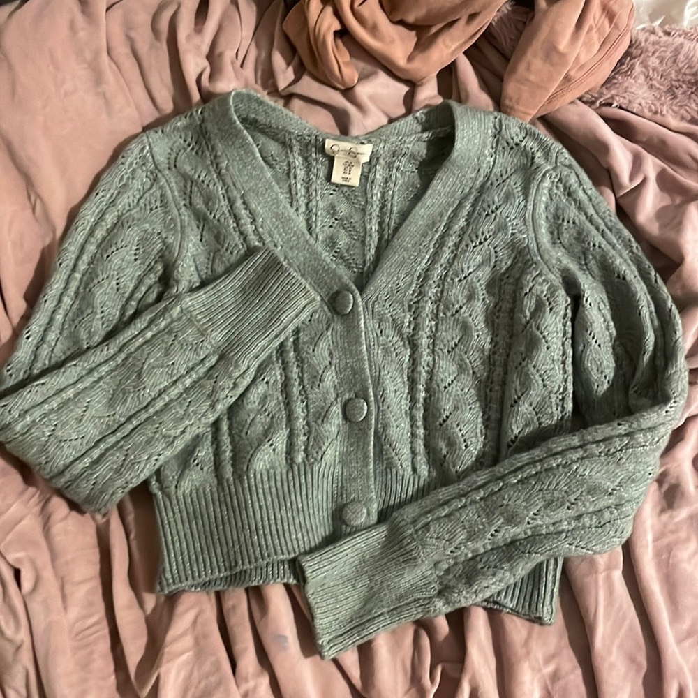 Jessica Simpson Green Cardigan Sweater: such a spring green color, and so cute.